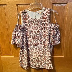 Gibson Latimer Open Shoulder Blouse